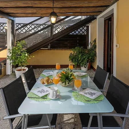 Casa Dvi Mendule בית נופש ברטוניגלה