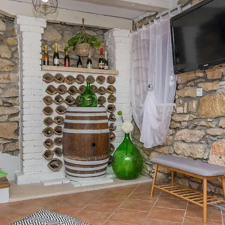 Casa Dvi Mendule * ブルトニグラ